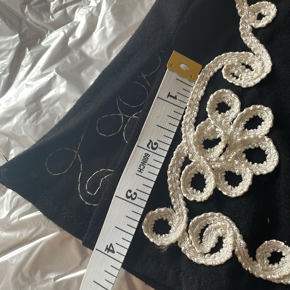 Carole Little. Plus Size 2X. Black Top with White Shiny Embroidered Designs - Picture 9 of 16